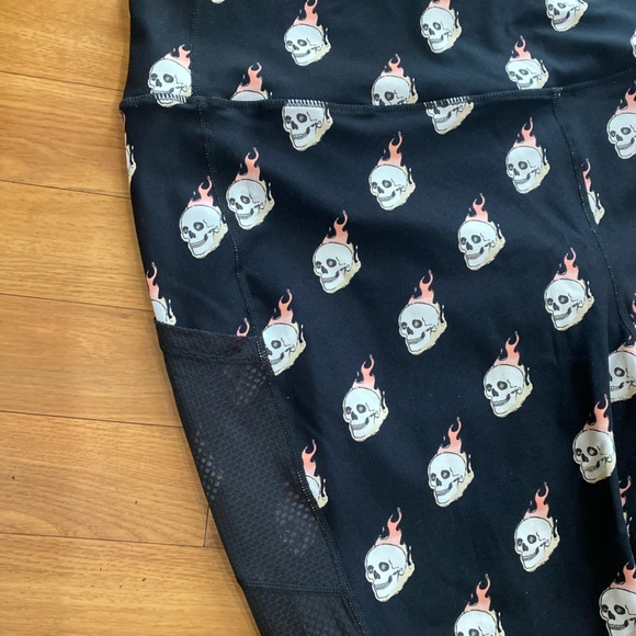 Torrid skull performance active set 4/5 - Picture 6 of 13